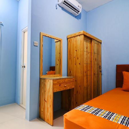 Bedur Homestay Syariah Bekasi Exterior foto