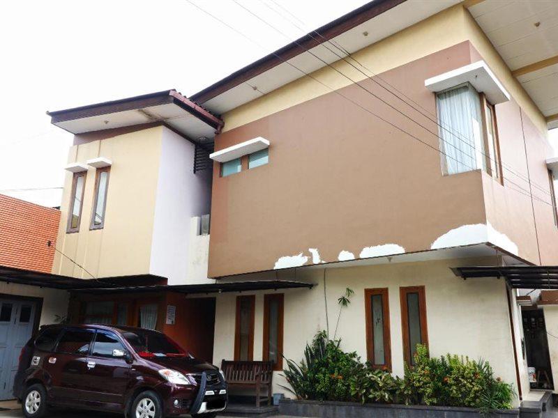 Bedur Homestay Syariah Bekasi Exterior foto