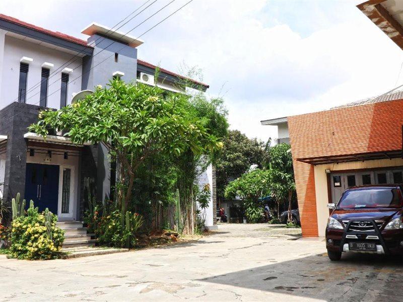 Bedur Homestay Syariah Bekasi Exterior foto