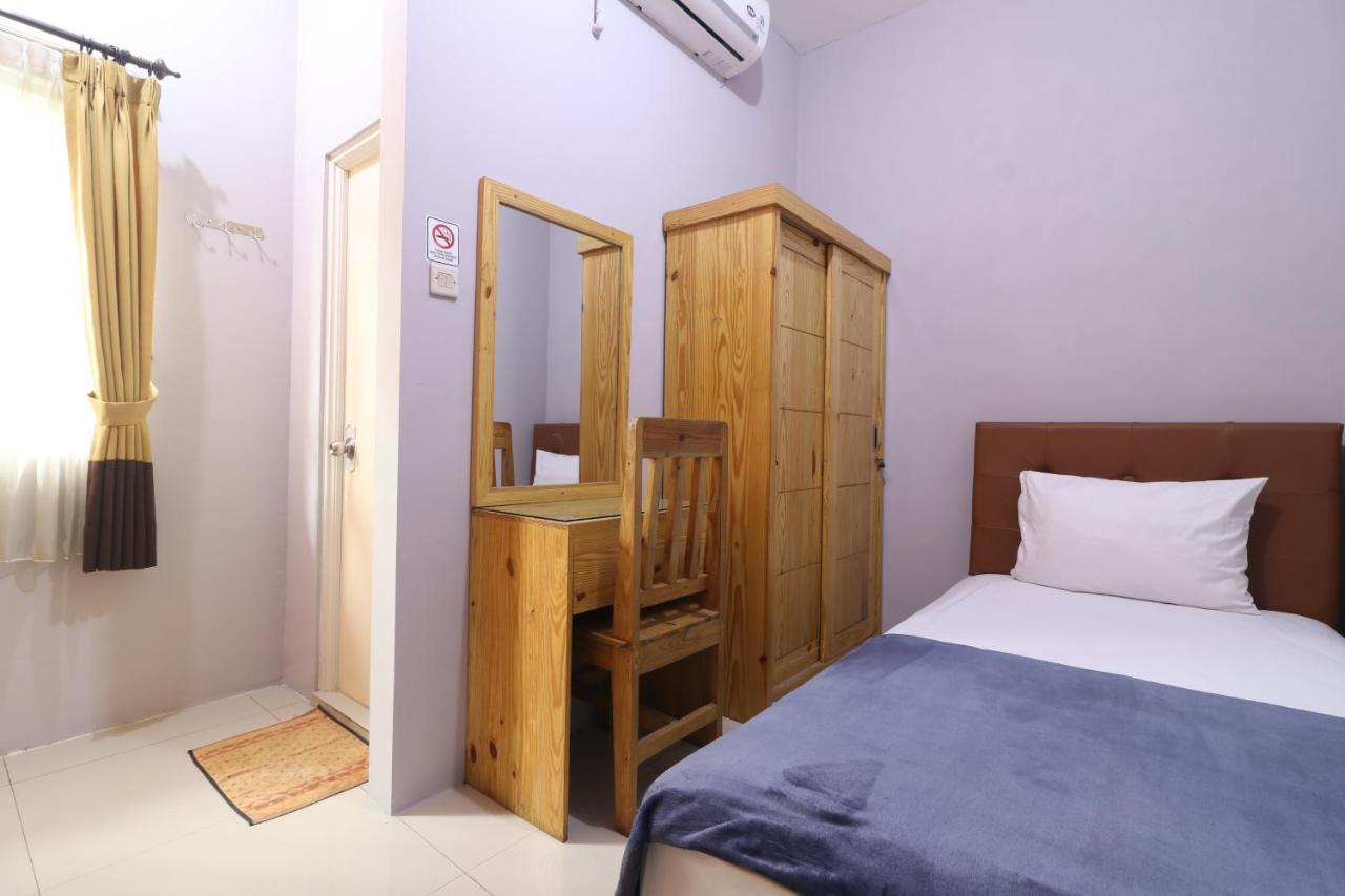 Bedur Homestay Syariah Bekasi Exterior foto