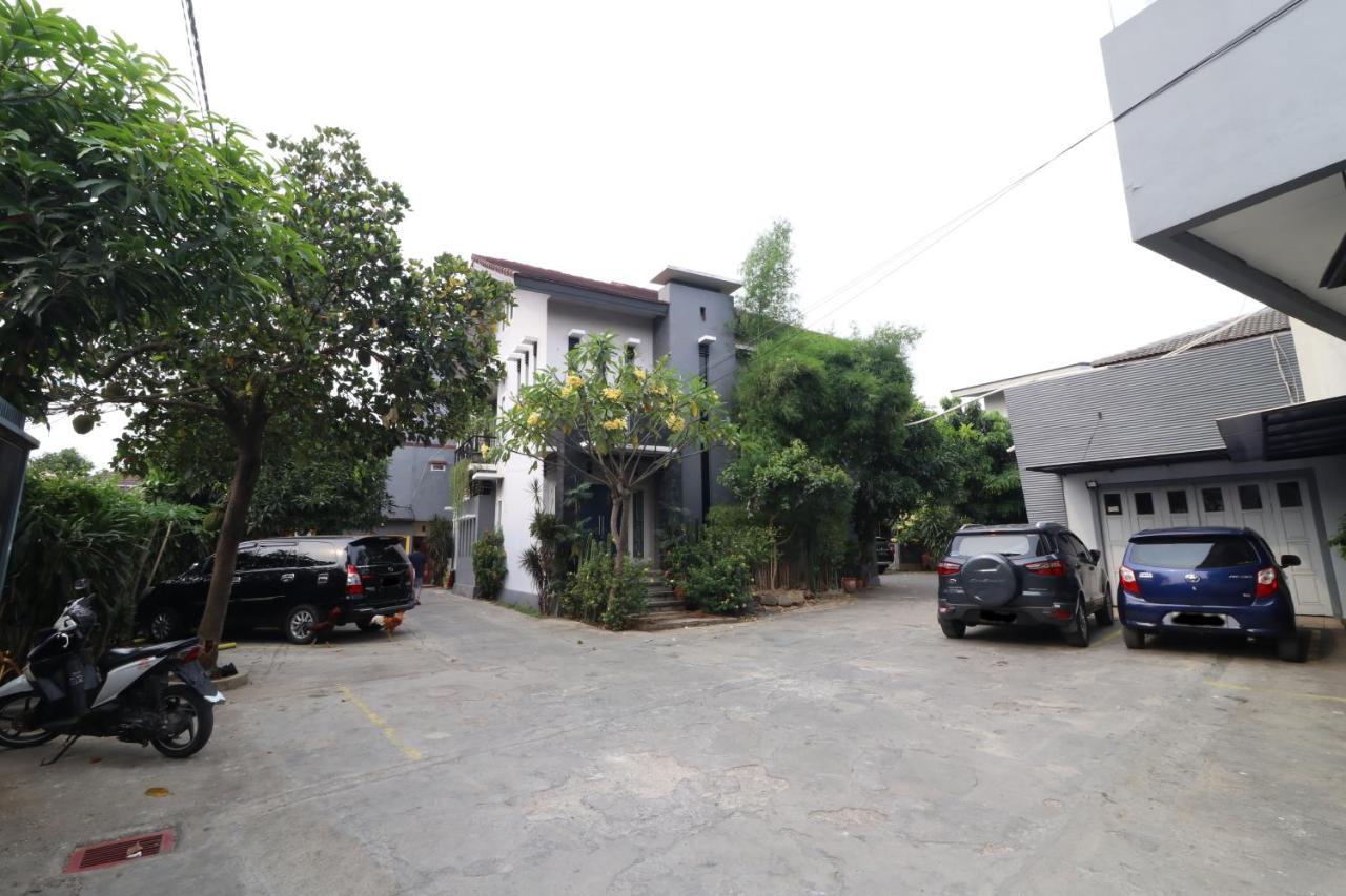 Bedur Homestay Syariah Bekasi Exterior foto