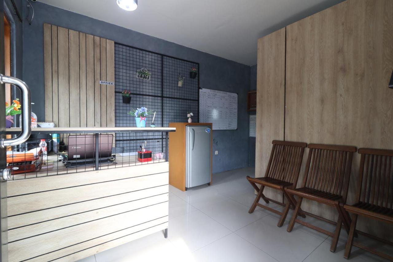 Bedur Homestay Syariah Bekasi Exterior foto